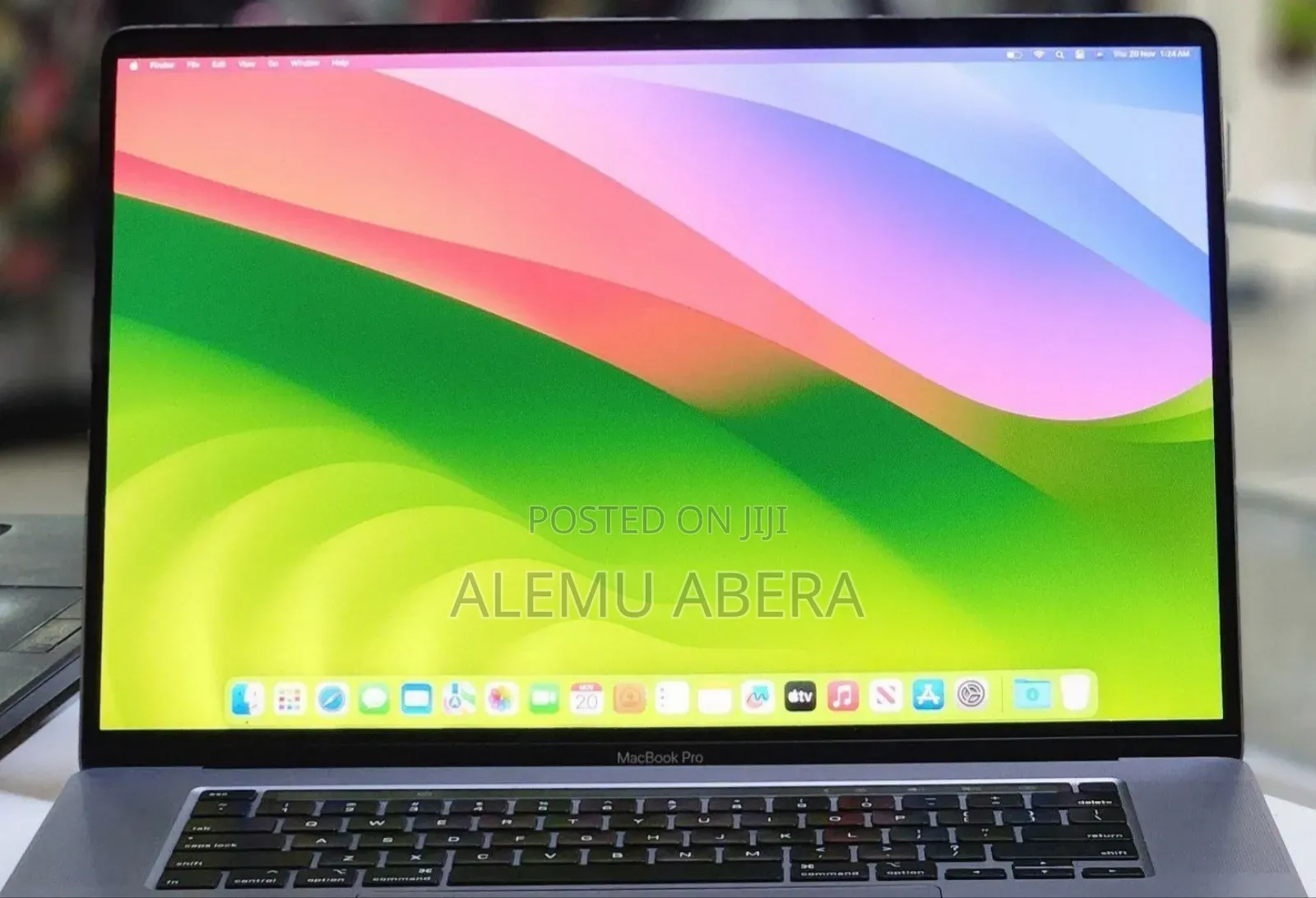 New Laptop Apple MacBook Pro 2019 32GB Intel Core i7 SSD 512GB