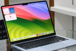 New Laptop Apple MacBook Air 2024 M3 13-inch 16GB Apple M4 SSD 256GB