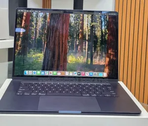 New Laptop Apple MacBook Air 2025 M4 15-inch 16GB Apple M4 SSD 512GB