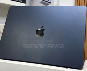 New Laptop Apple MacBook Air 2025 M4 15-inch 16GB Apple M4 SSD 512GB