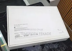 New Laptop Apple MacBook Air 2025 M4 15-inch 16GB Apple M4 SSD 512GB