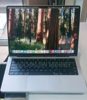 New Laptop Apple MacBook Pro M1 16GB Apple M1 Pro SSD 512GB