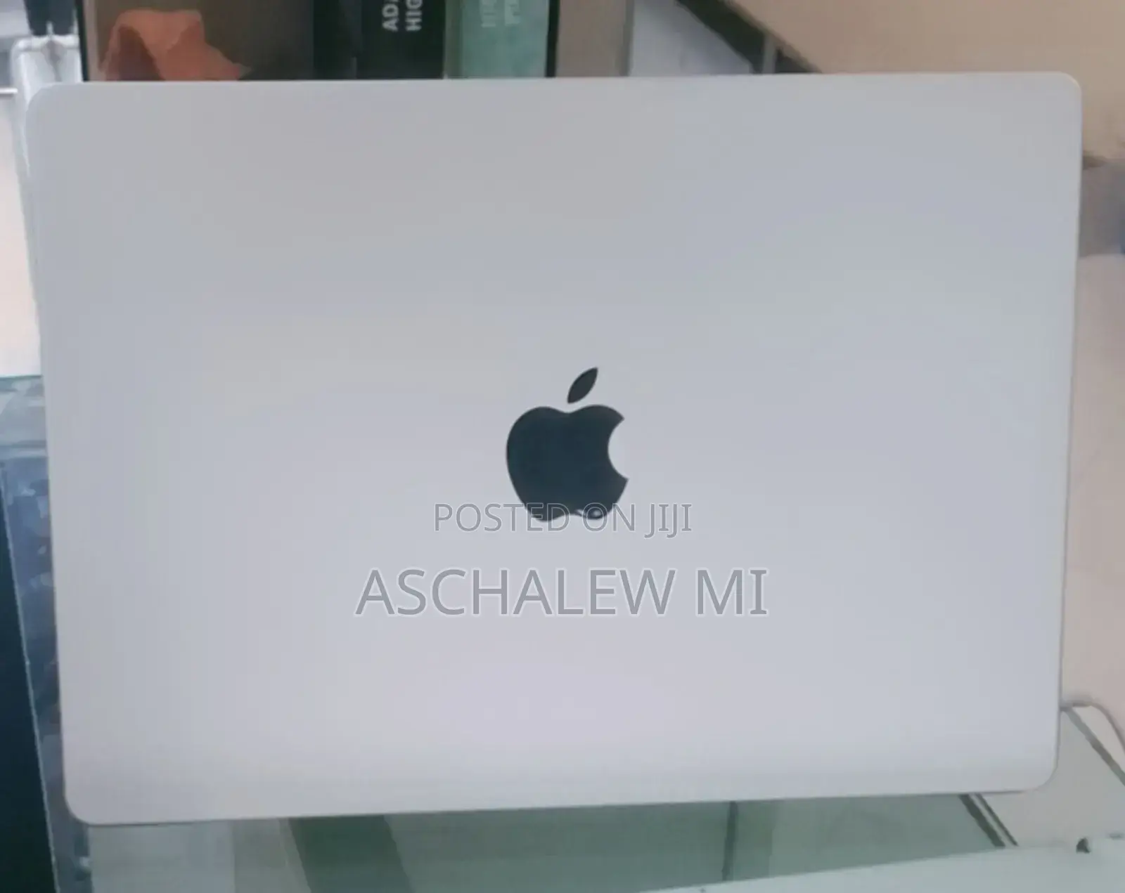 New Laptop Apple MacBook Pro M1 16GB Apple M1 Pro SSD 512GB