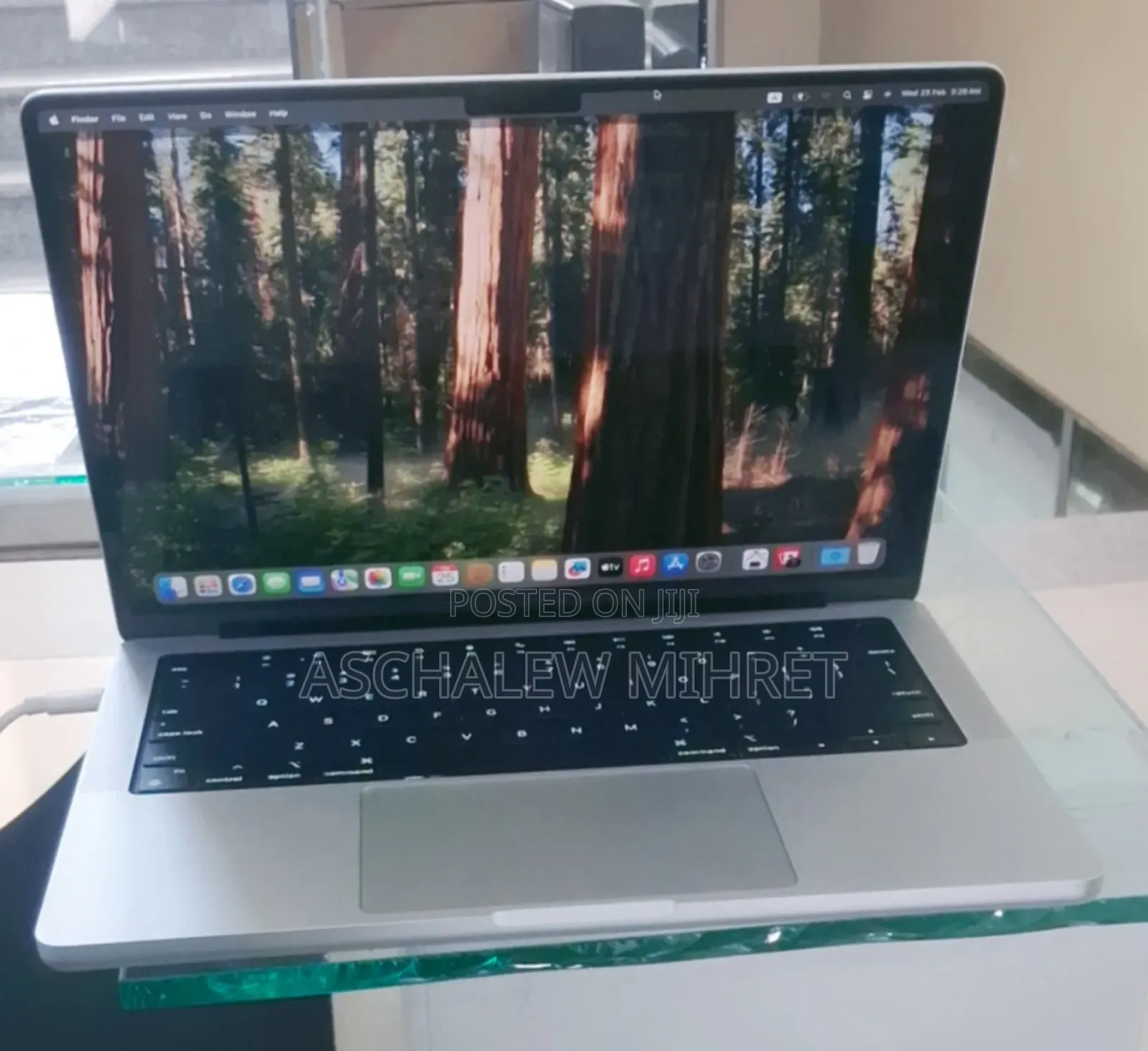 New Laptop Apple MacBook Pro M1 16GB Apple M1 Pro SSD 512GB