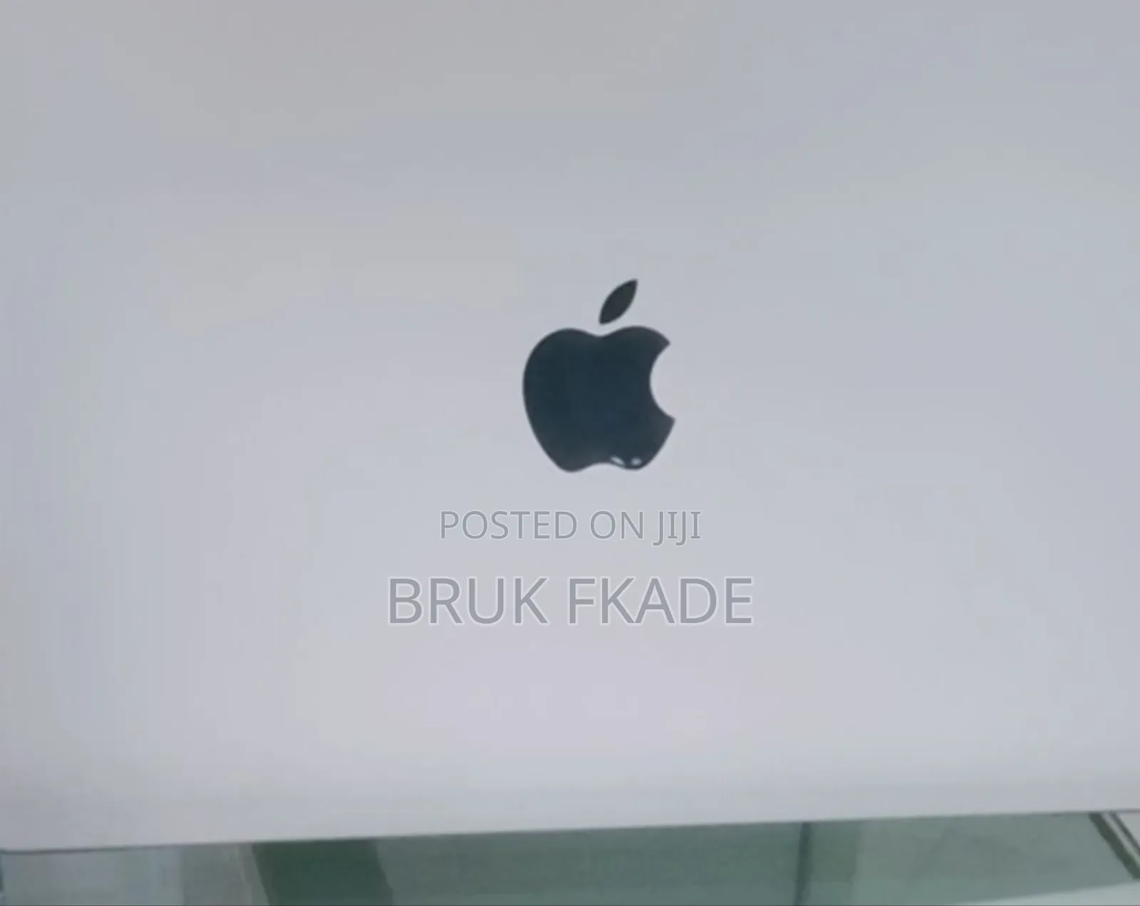 New Laptop Apple MacBook Pro M1 16GB Apple M1 Pro SSD 512GB