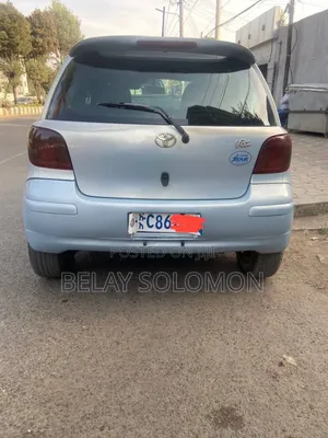 Toyota Vitz 2004 White
