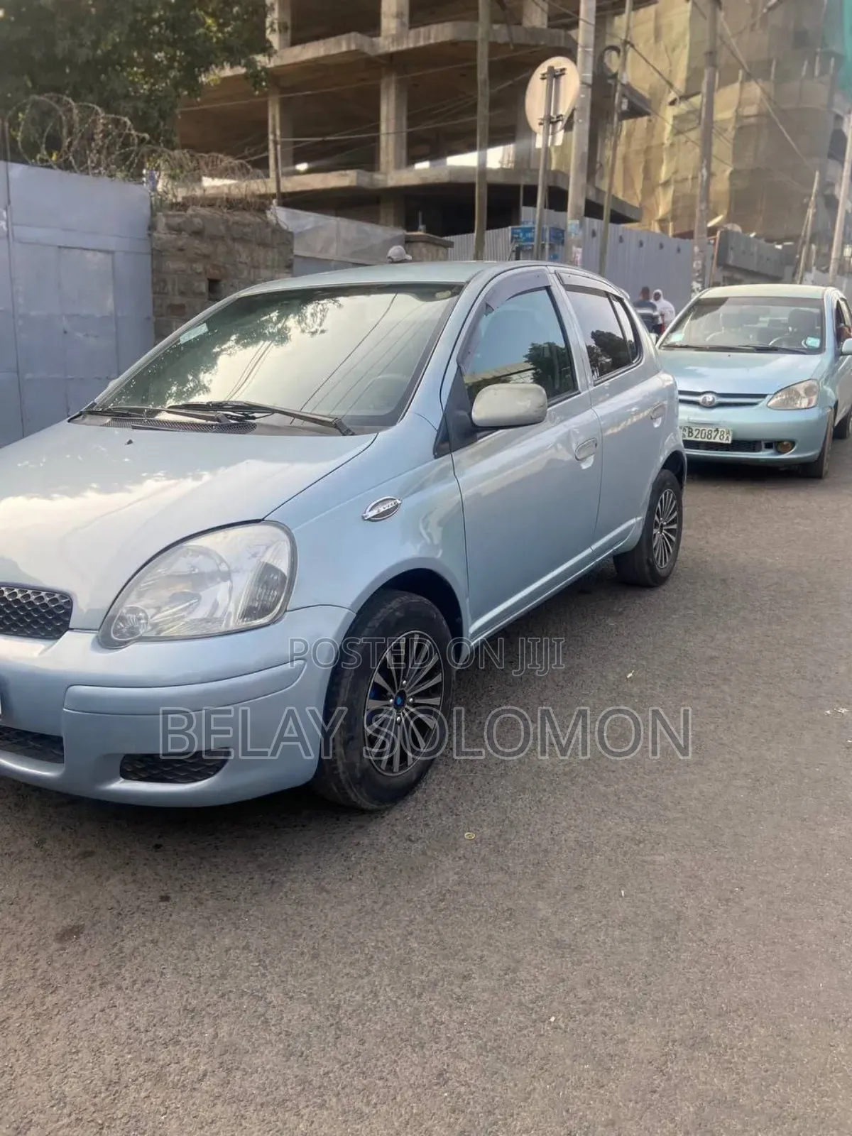 Toyota Vitz 2004 White