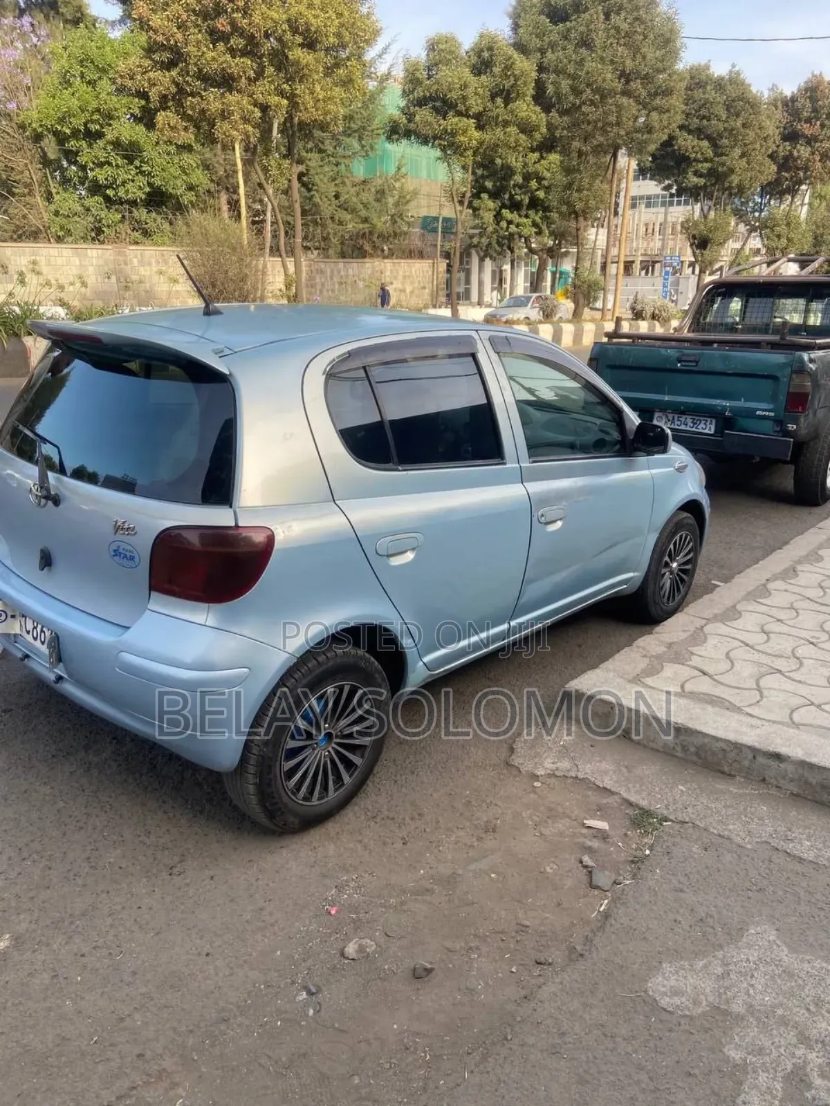 Toyota Vitz 2004 White