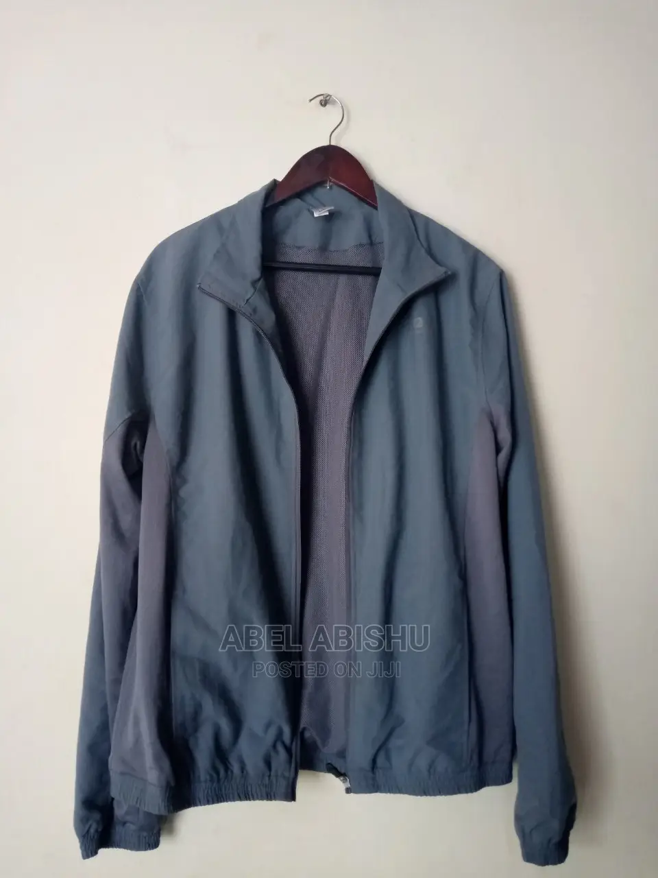 Jackets የተመረጡ ደረጃ 1 ቦንዳ