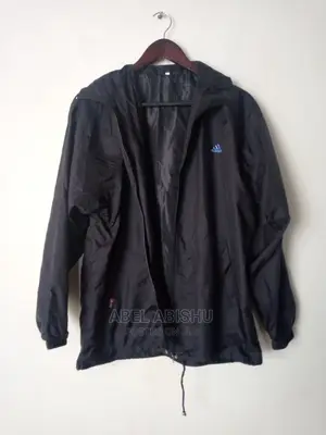 Jackets የተመረጡ ደረጃ 1 ቦንዳ