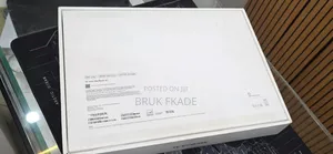 New Laptop Apple MacBook Air 2025 M4 15-inch 16GB Apple M4 SSD 256GB