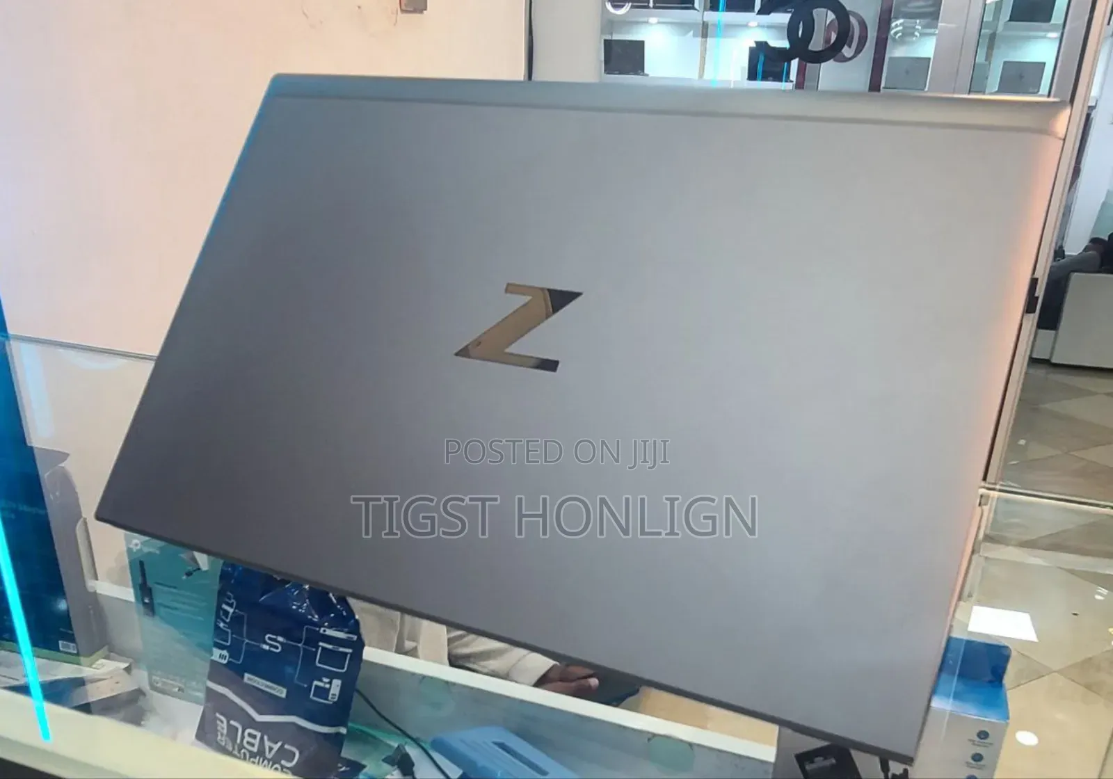 New Laptop HP ZBook Firefly G8 16GB Intel Core i7 SSD 512GB