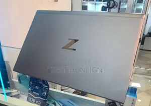 New Laptop HP ZBook Firefly G8 16GB Intel Core i7 SSD 512GB