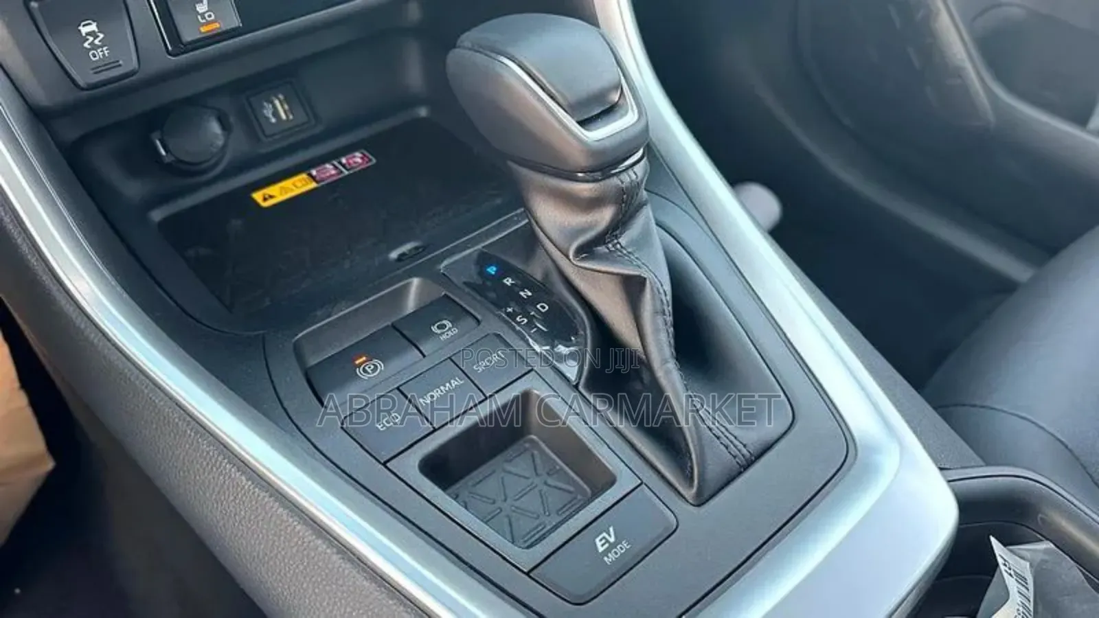 New Toyota RAV4 2024 White