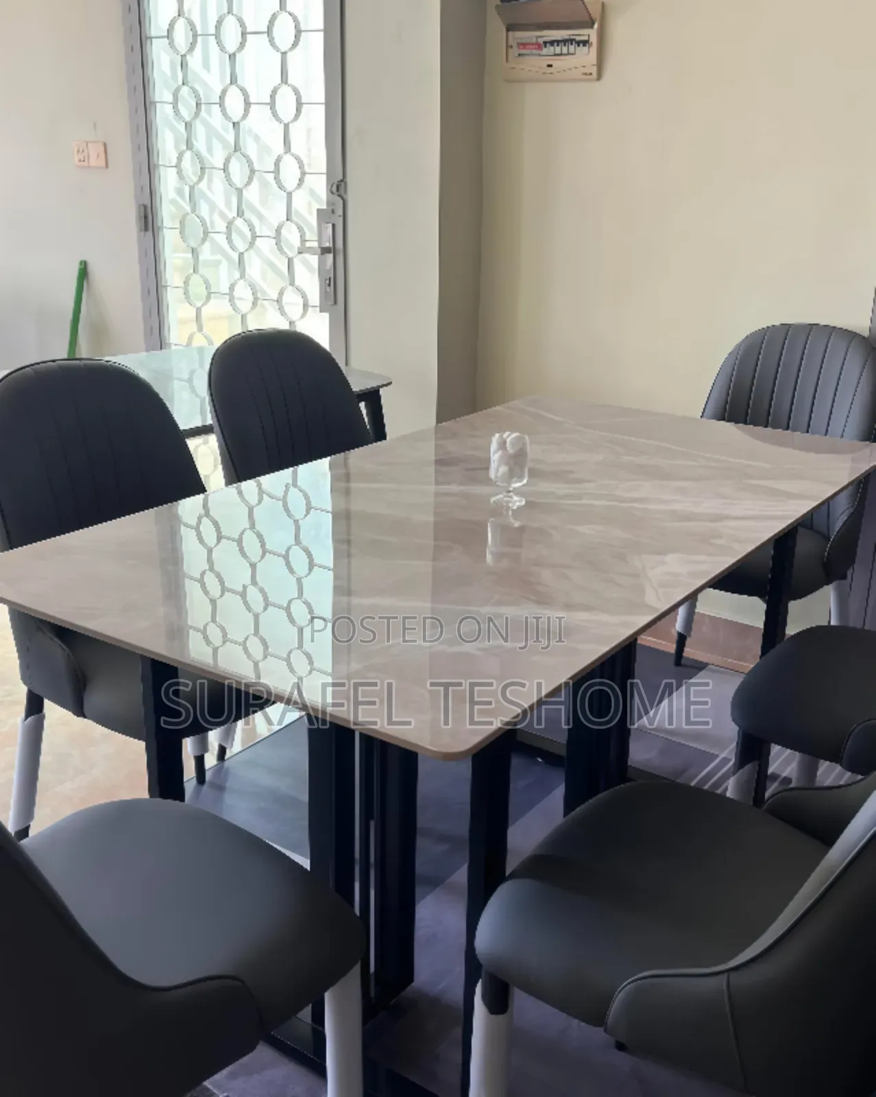 ልዩ ዳይኒንግ ቴብል | Epoxy-Made Dining Tables
