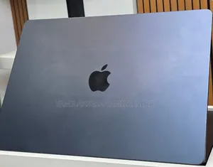 New Laptop Apple MacBook Air 2025 M4 15-inch 16GB Apple M3 SSD 256GB