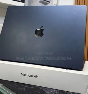 New Laptop Apple MacBook Air 2025 M4 15-inch 16GB Apple M3 SSD 256GB