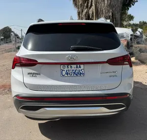 Hyundai Santa Fe 2023 White