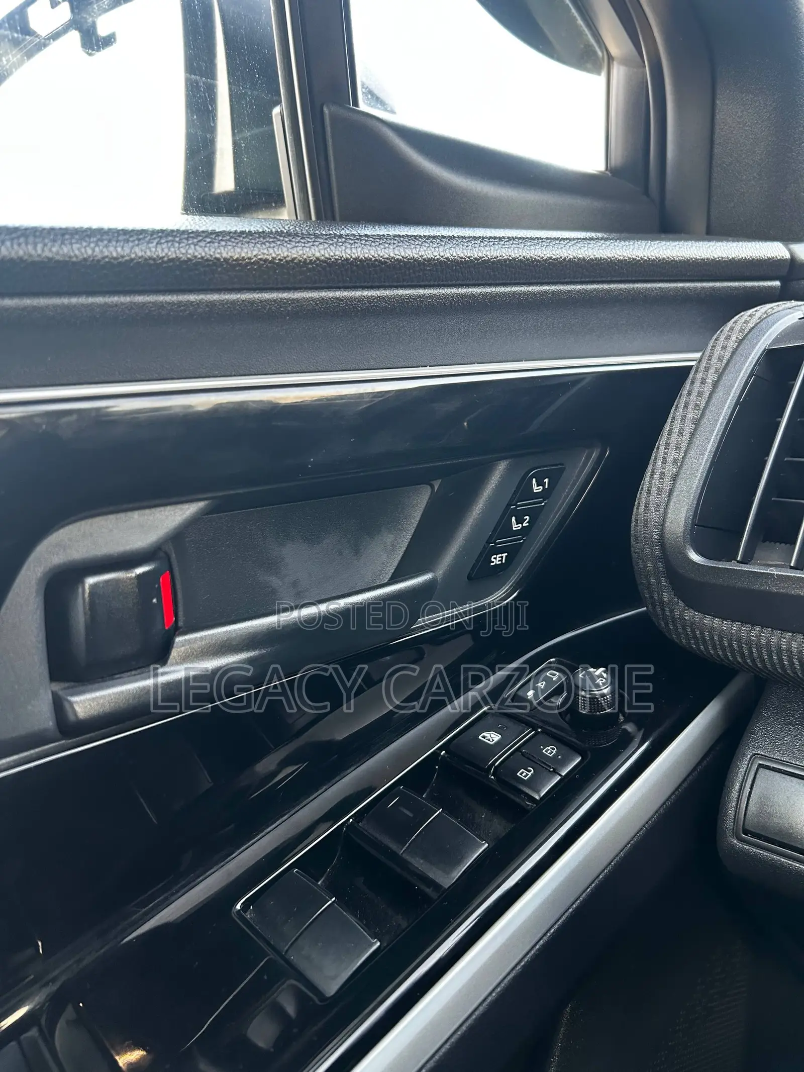 Toyota bZ4X 2023 Gray