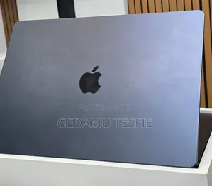 New Laptop Apple MacBook 16GB SSD 256GB