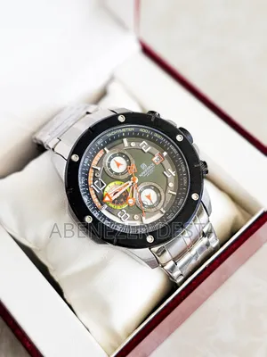 Naviforce Nf8056 Chronograph Watch Featuring a Stainless Steel Strap