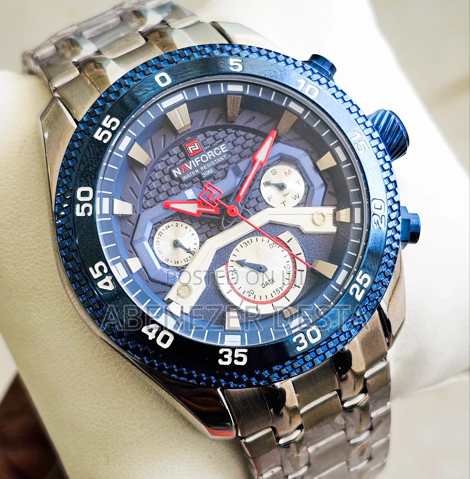 Naviforce Nf9222, a Sport- Fashion Featuring A Stainiess Steel