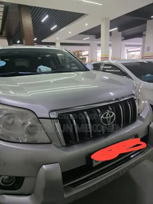 Toyota Land Cruiser 2013 Silver