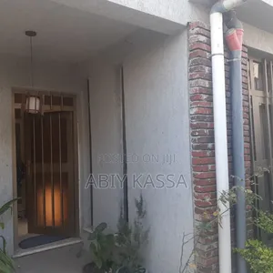 4bdrm House in Bole for sale