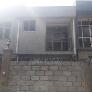 4bdrm House in Bole for sale
