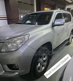 Toyota Land Cruiser Prado 2013 Silver