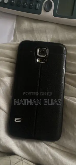 Samsung Galaxy S5 16 GB White