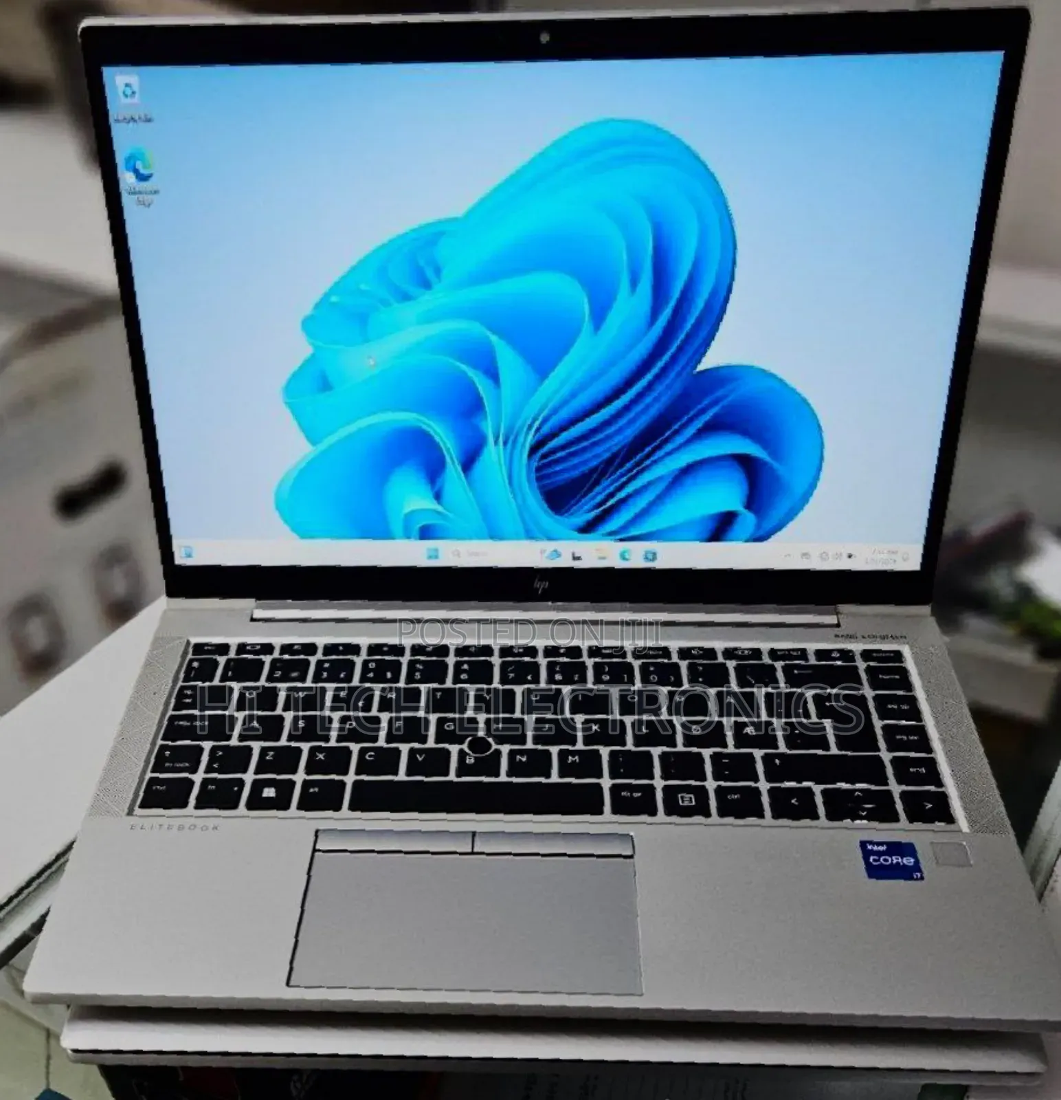 New Laptop HP EliteBook 830 G8 16GB Intel Core i7 SSD 512GB