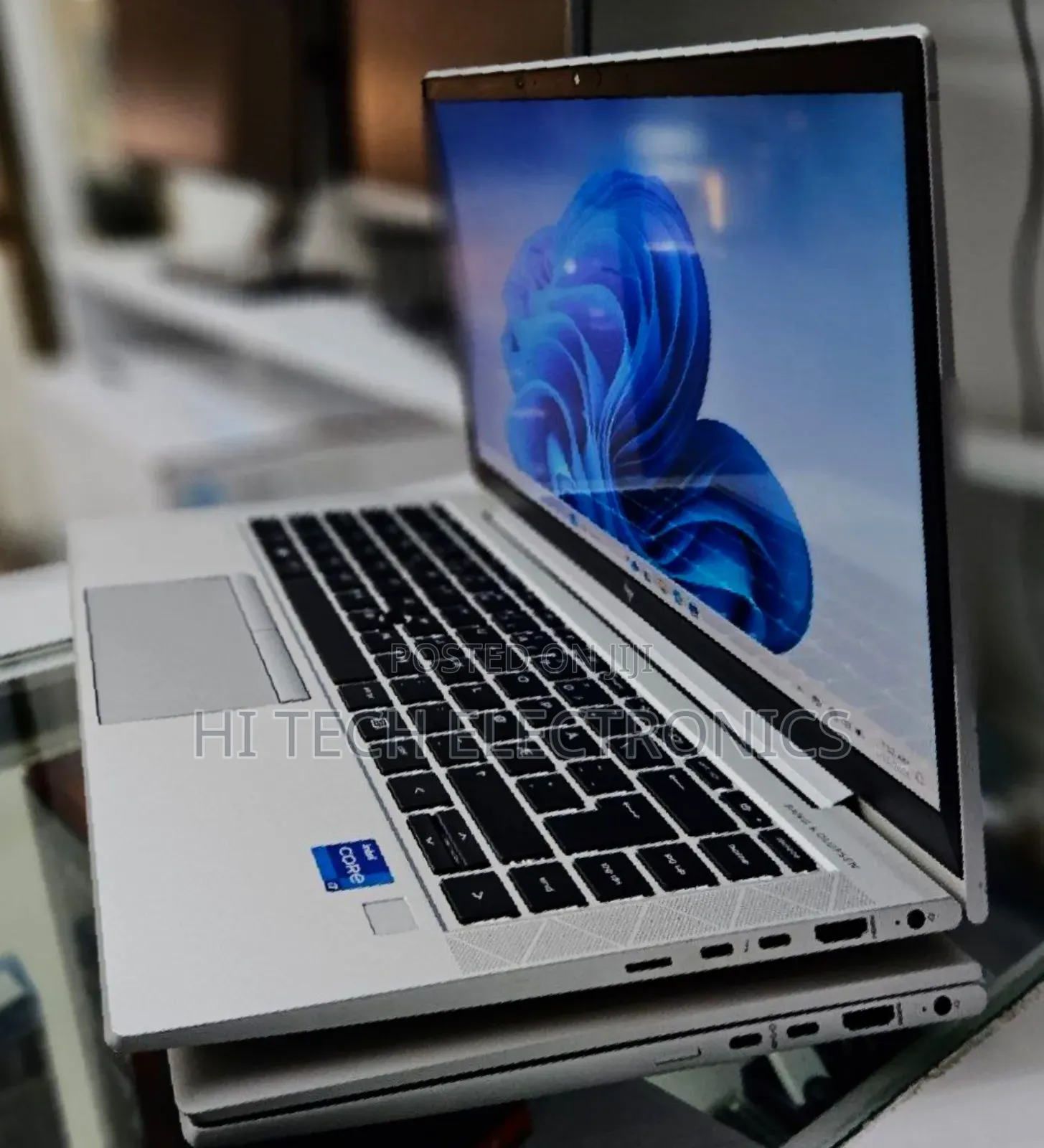 New Laptop HP EliteBook 830 G8 16GB Intel Core i7 SSD 512GB