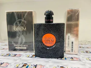 Yves Saint Laurent(Ysl)