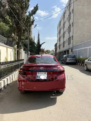 Toyota Yaris 2014 Red