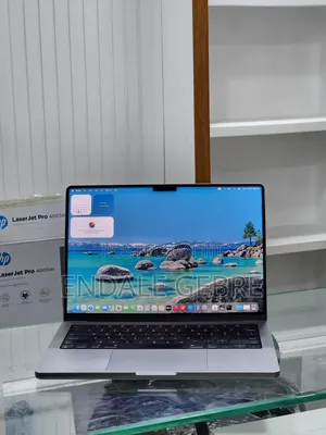 New Laptop Apple MacBook Pro M1 16GB Apple M1 Pro SSD 512GB