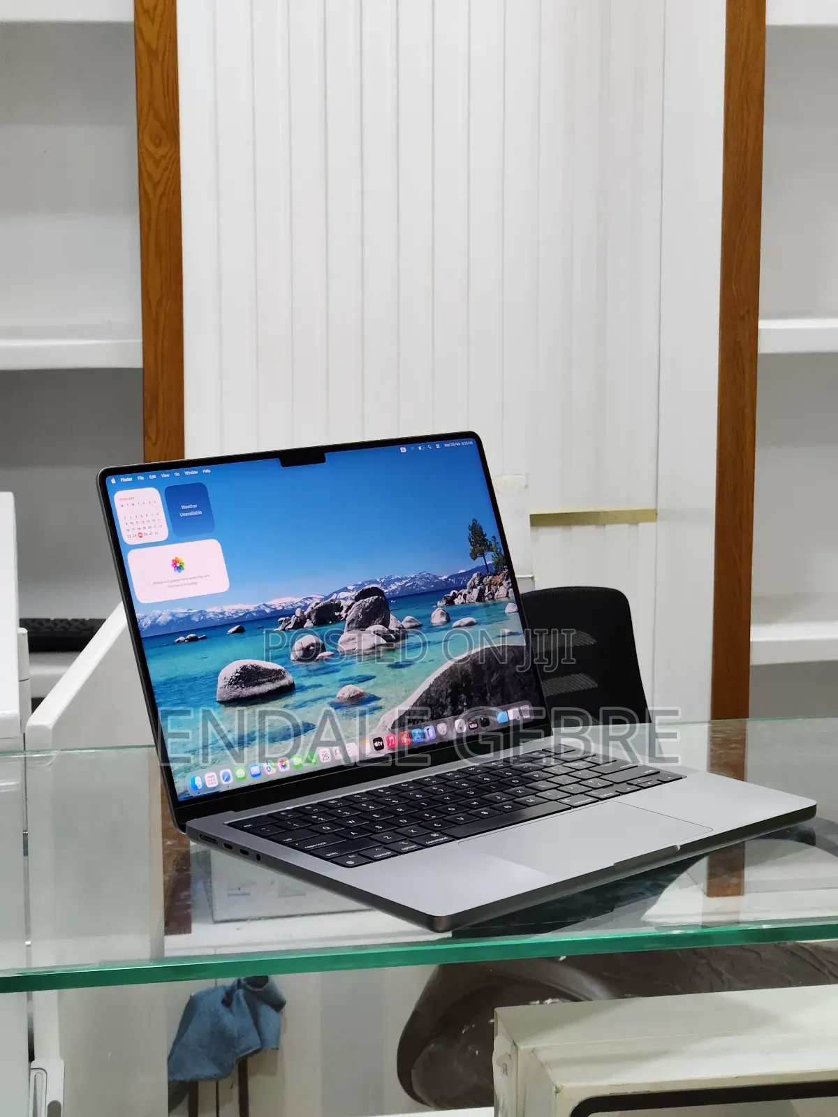 New Laptop Apple MacBook Pro M1 16GB Apple M1 Pro SSD 512GB