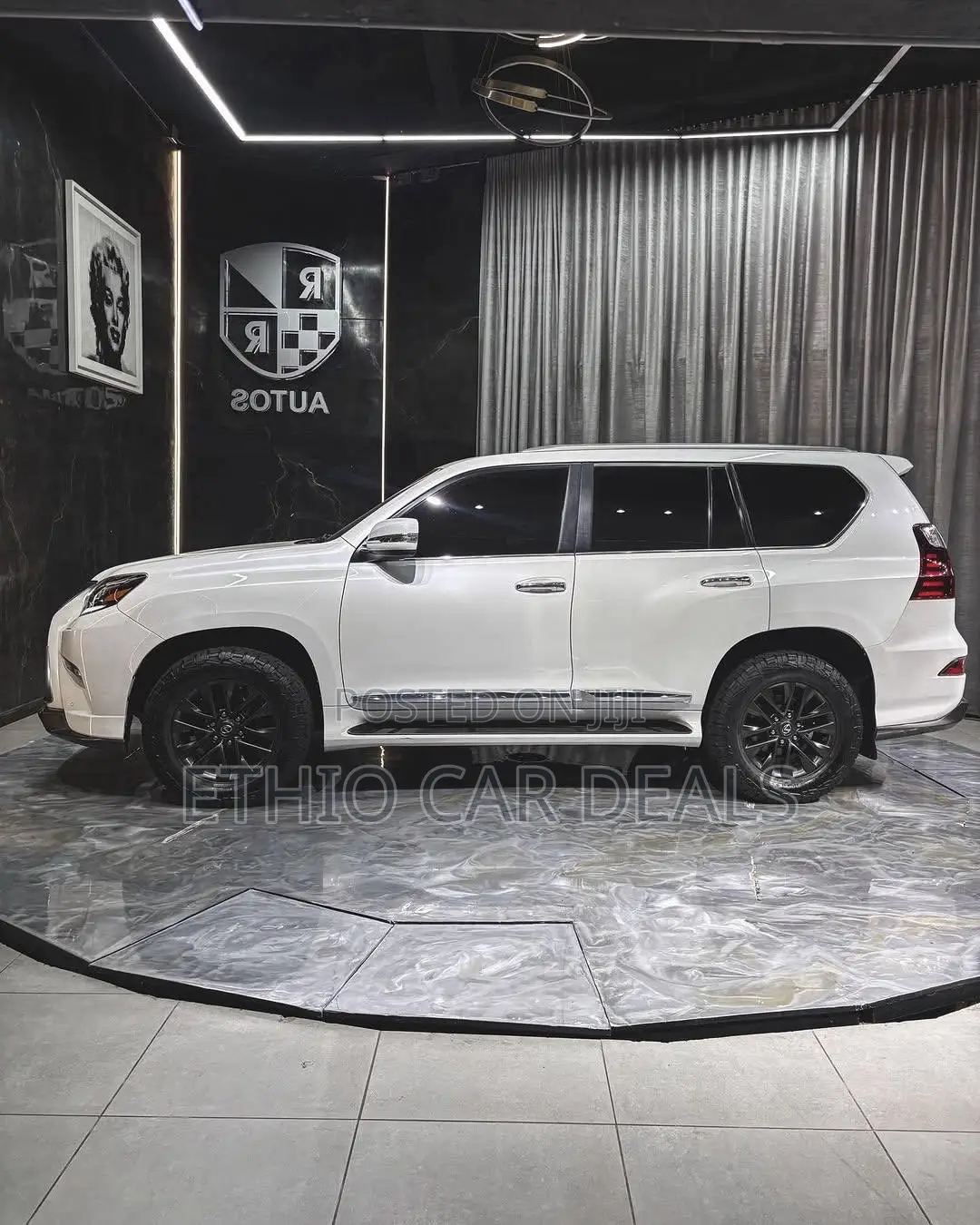 Lexus GX 2019 White