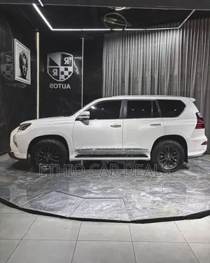 Lexus GX 2019 White