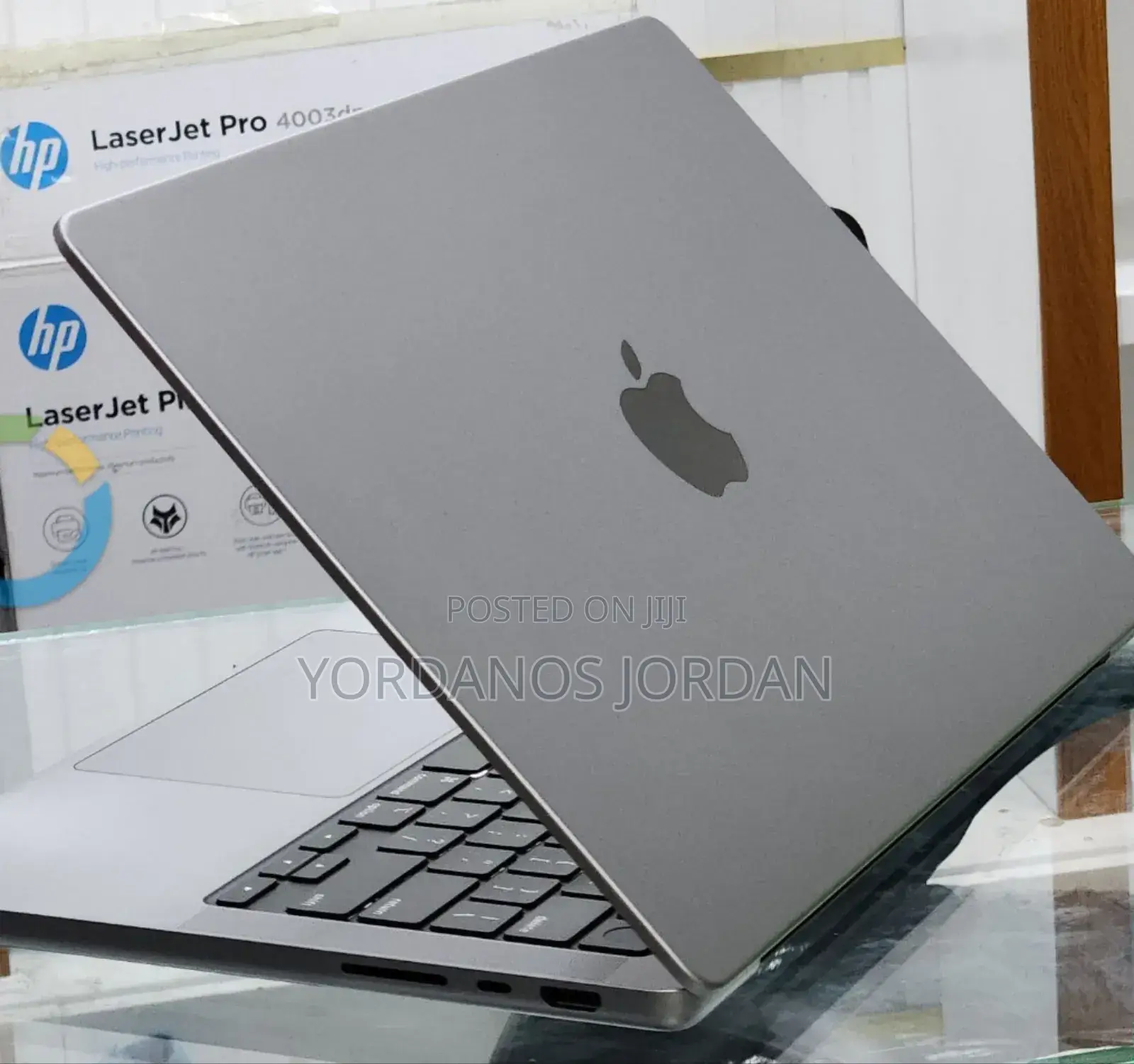 New Laptop Apple MacBook Pro M1 16GB Apple M1 SSD 512GB