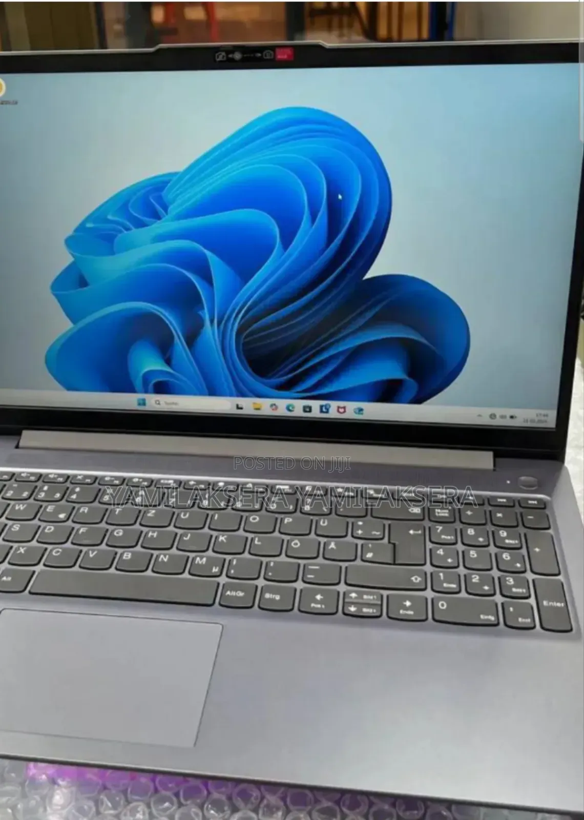 New Laptop Lenovo Ideapad 3 16GB Intel Core i5 SSD 512GB