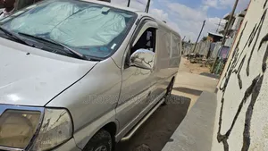 Toyota HiAce 2009 Silver