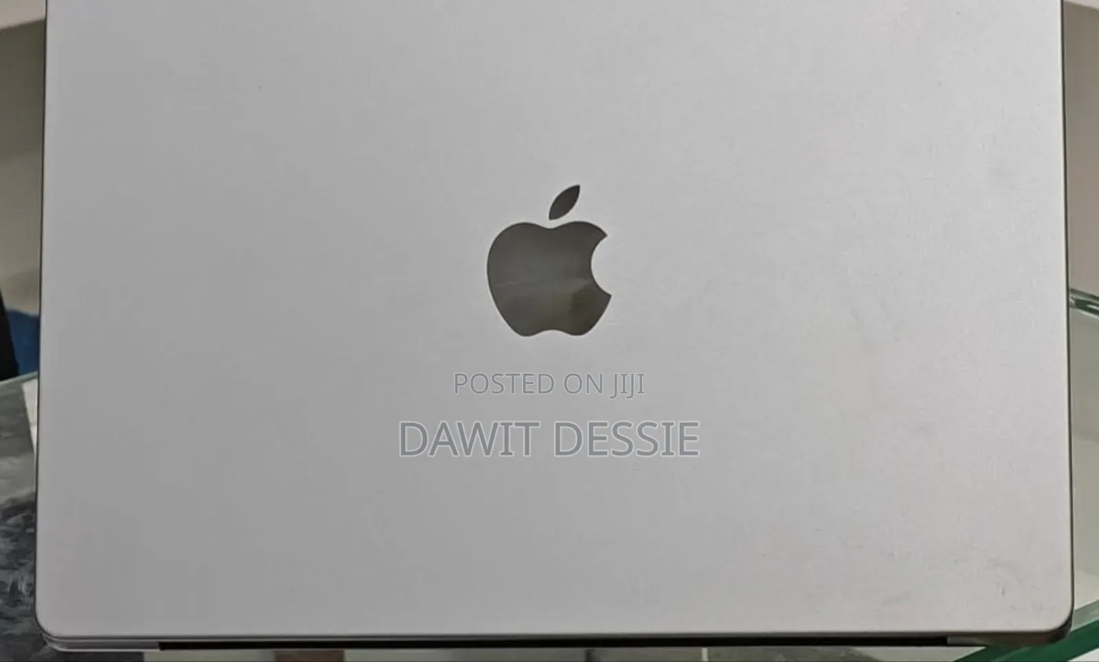 New Laptop Apple MacBook Pro 2023 M3 14-inch 8GB Apple M3 Pro SSD 512GB