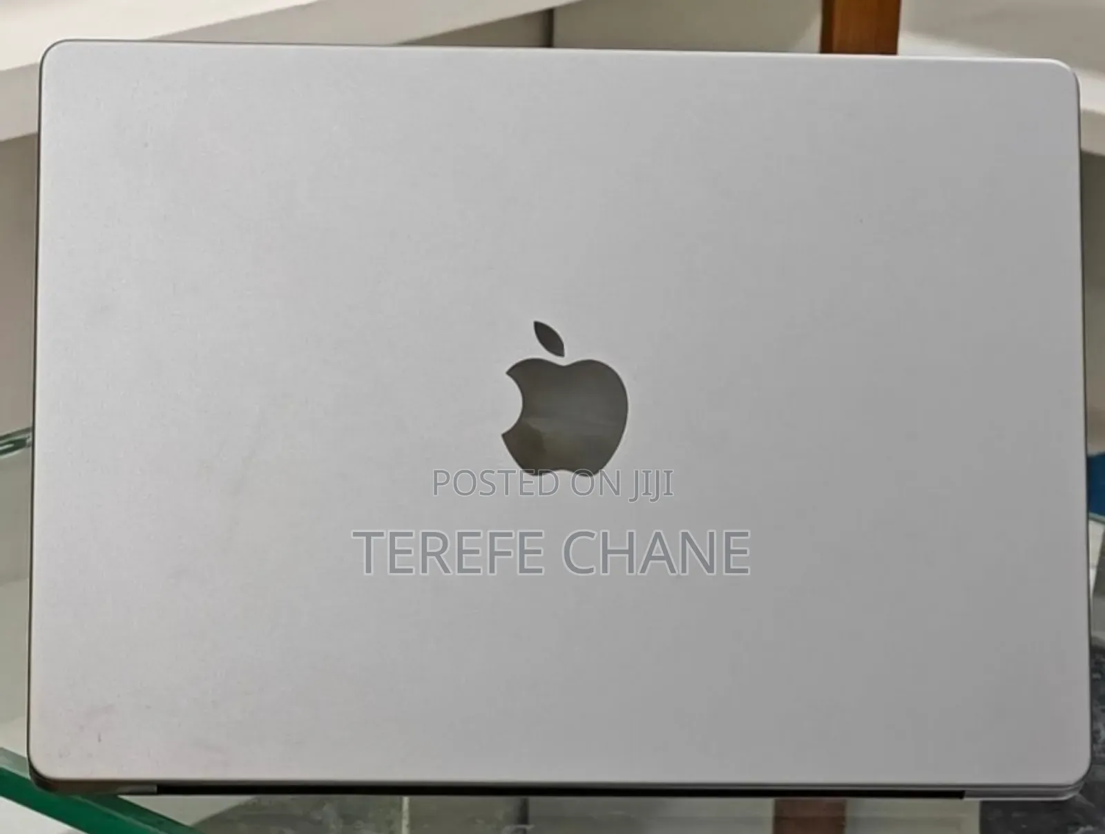 New Laptop Apple MacBook Pro 2023 M3 14-inch 8GB Apple M3 Pro SSD 512GB