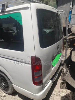 Toyota HiAce 2009