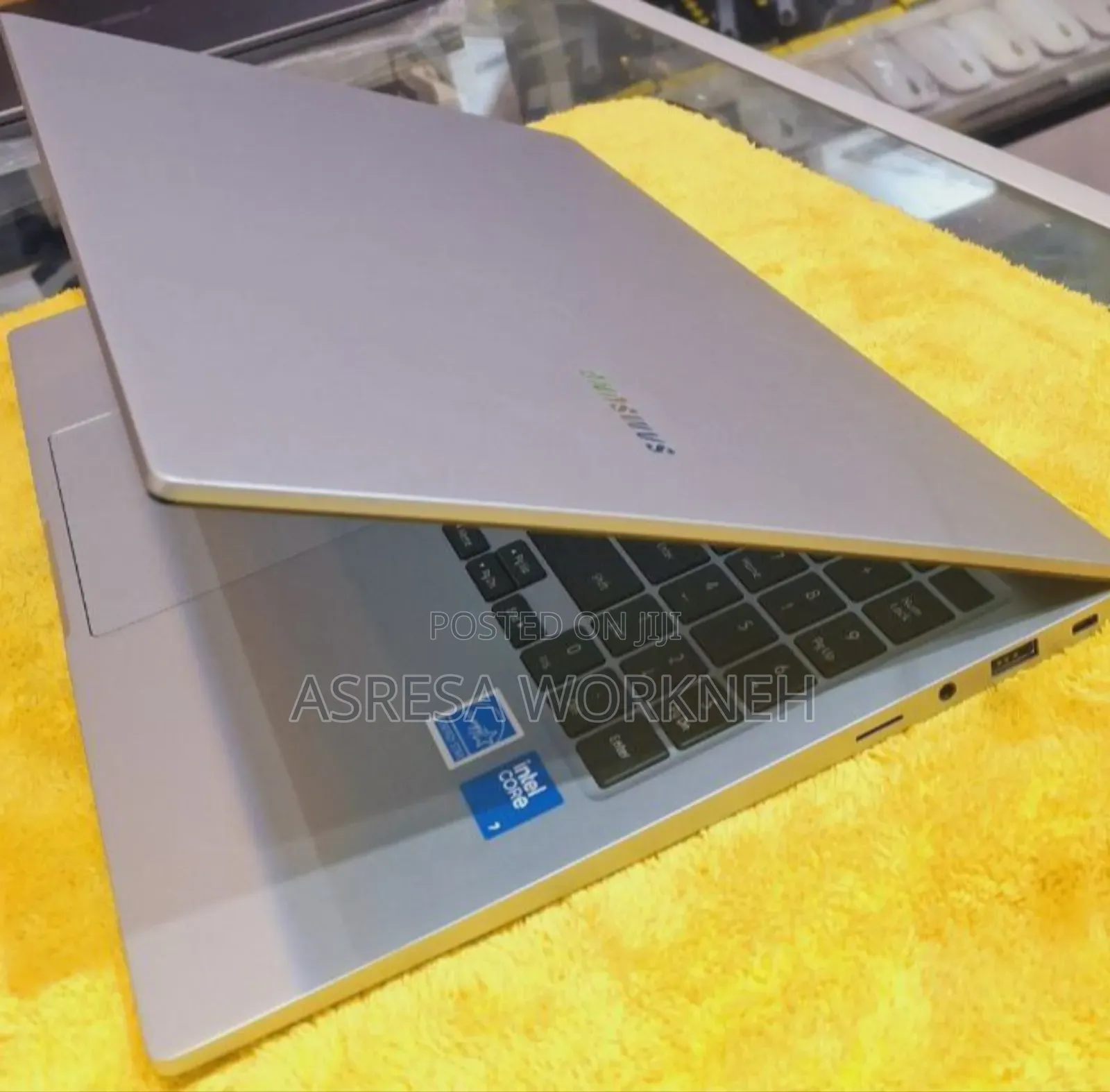 New Samsung Galaxy Book3 Pro 360 16" 16GB Intel Core i7 SSD 512GB