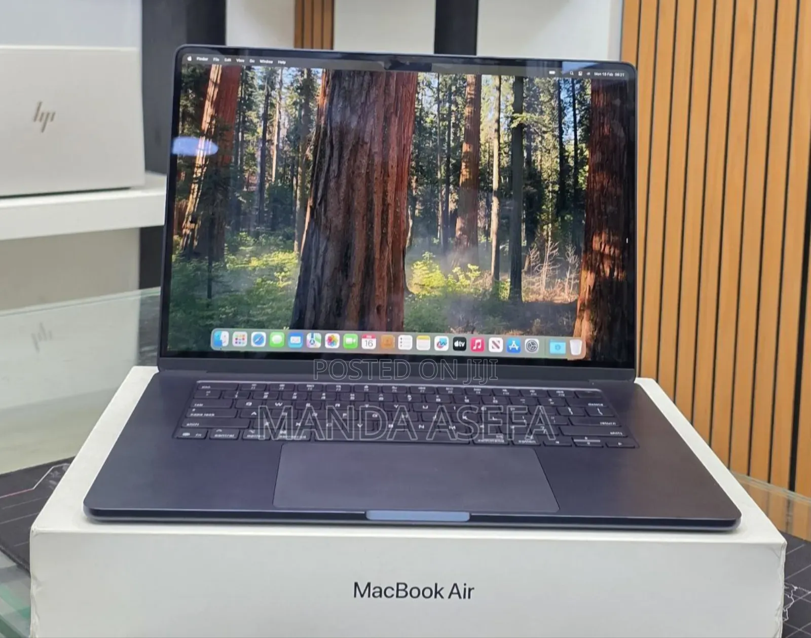 New Laptop Apple MacBook Air 16GB Apple M4 SSD 256GB