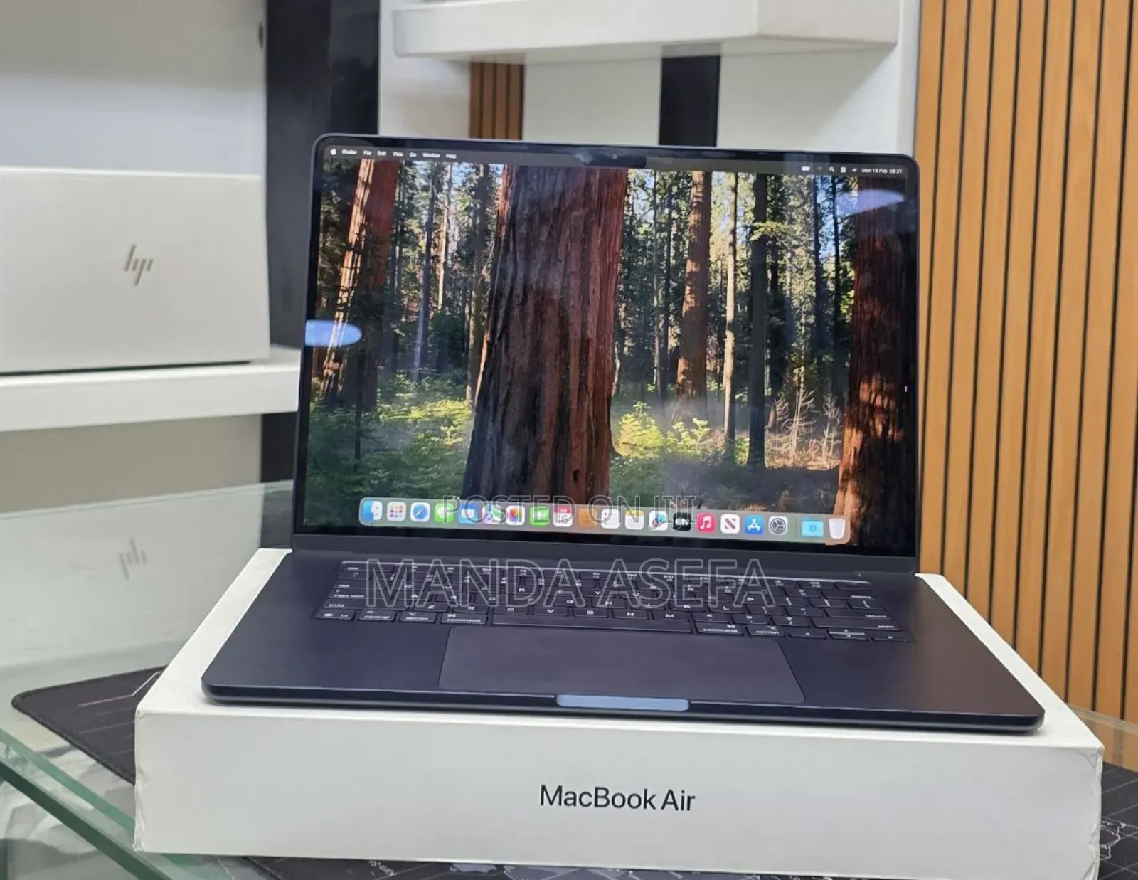 New Laptop Apple MacBook Air 16GB Apple M4 SSD 256GB