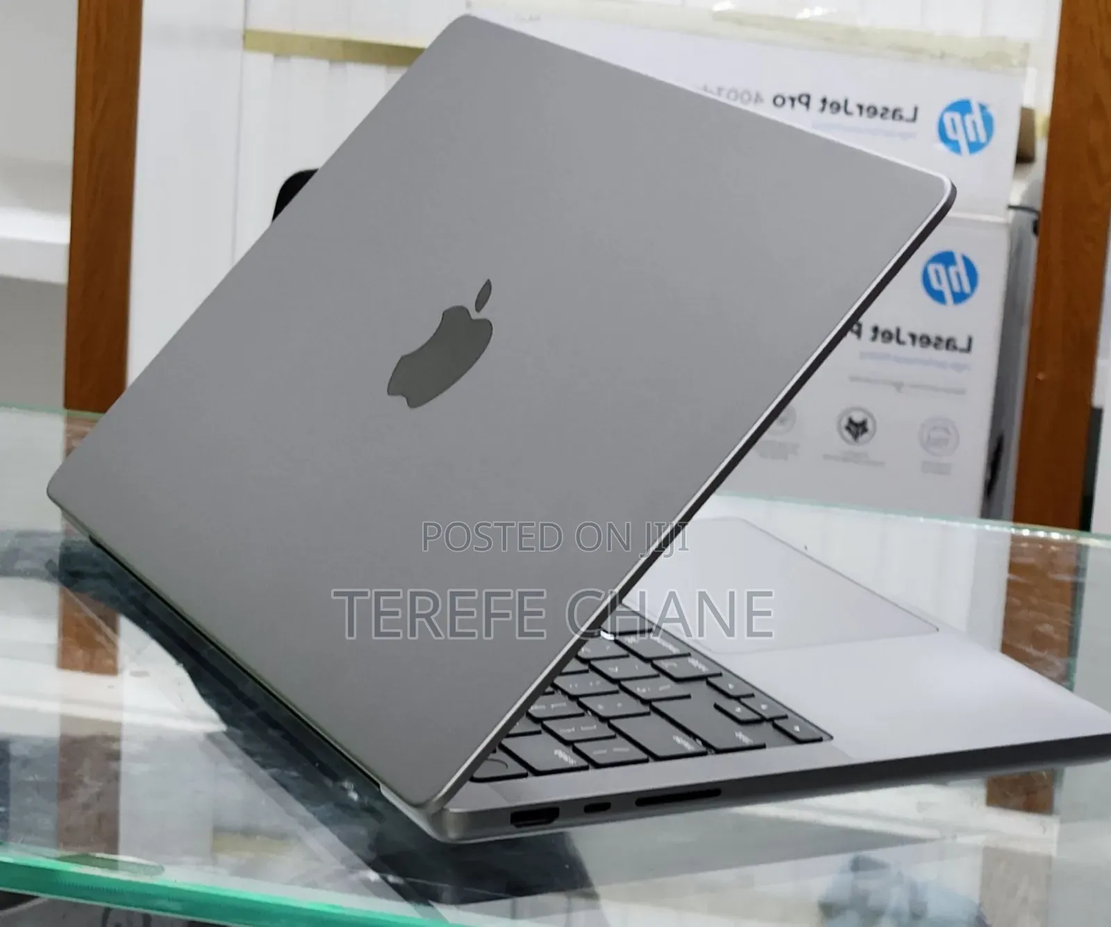 New Laptop Apple MacBook Pro 2021 M1 16GB Apple M1 Pro SSD 512GB