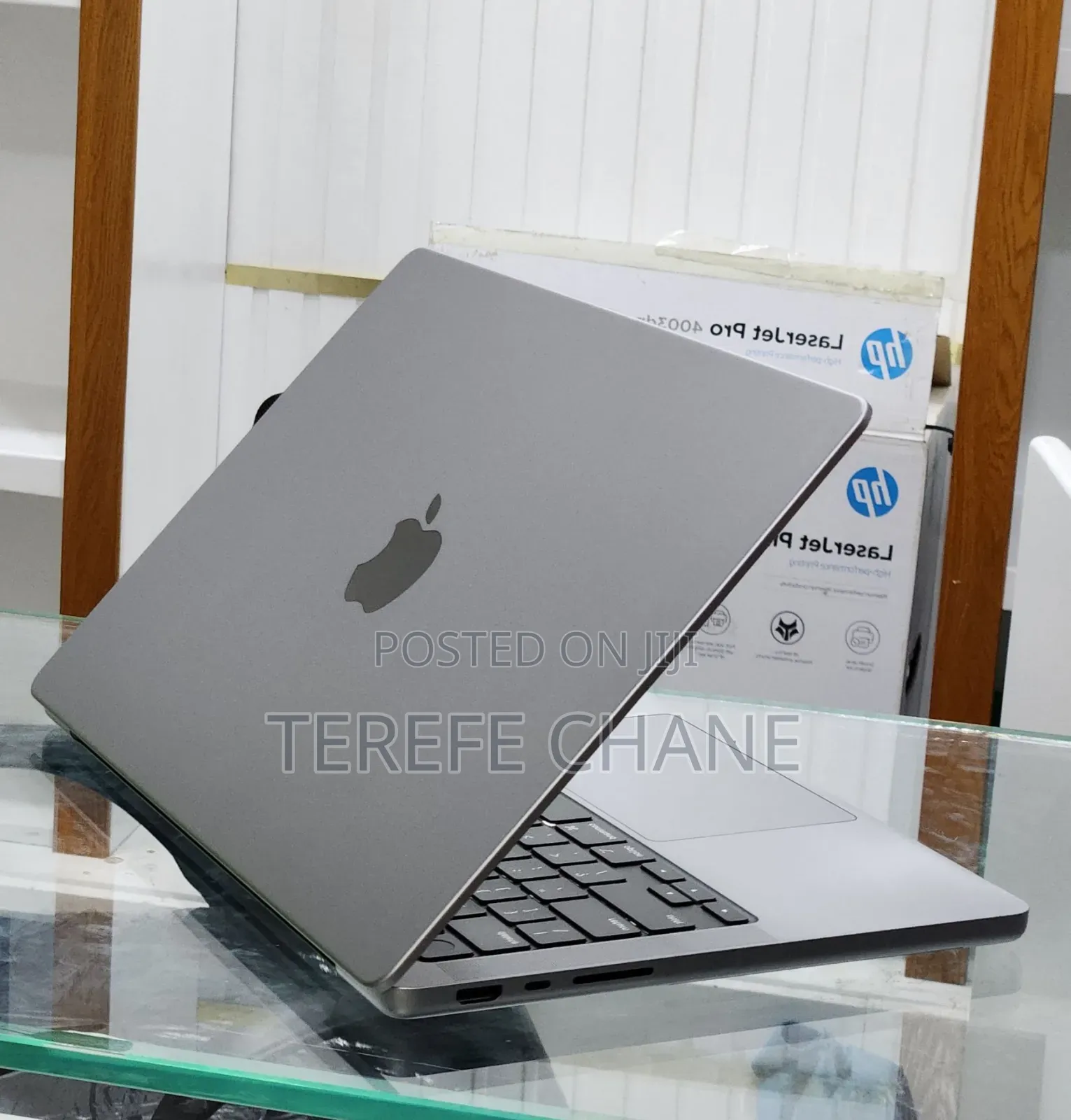 New Laptop Apple MacBook Pro 2021 M1 16GB Apple M1 Pro SSD 512GB